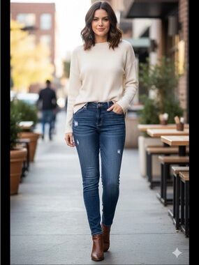 Kancan Mid Rise Skinny Stretch Blue Jeans Size 11/29 Destructed Style KC8561D